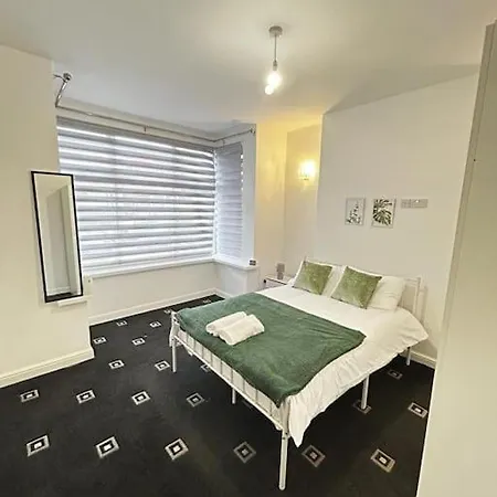 Lovely 5Br Home In Manchester. Close To The City Exterior foto