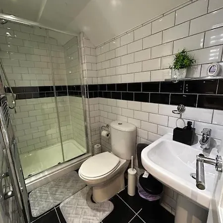 Lovely 5Br Home In Manchester. Close To The City Exterior foto
